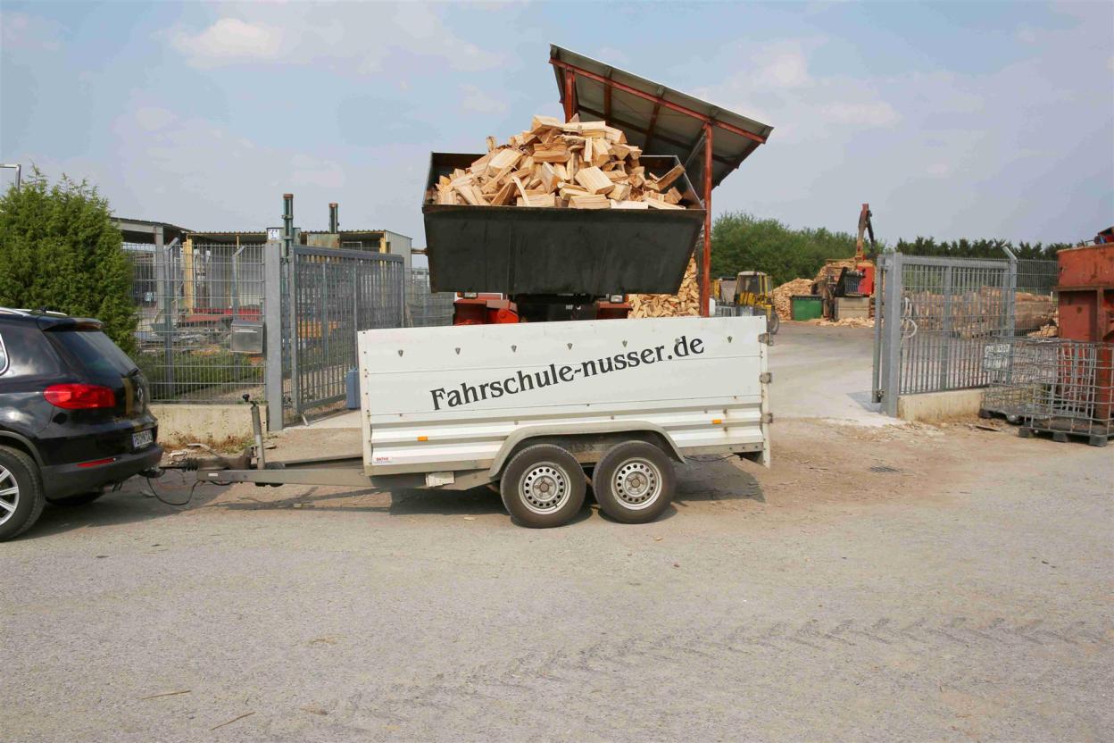 Brennholzverladung